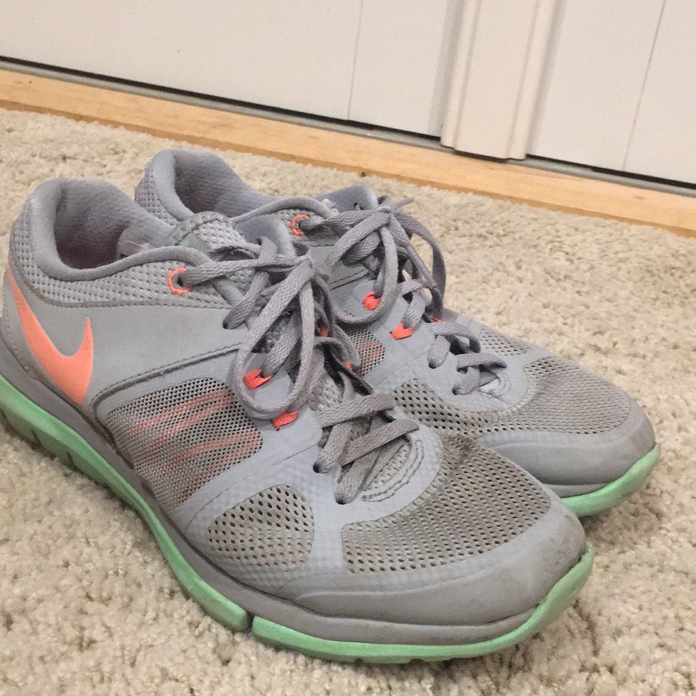 Running shoes